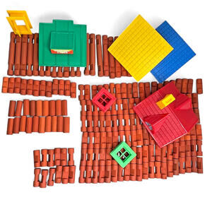 Lincoln Logs - General Store All Wood 190 pieces - Windows Door Chimney Vintage